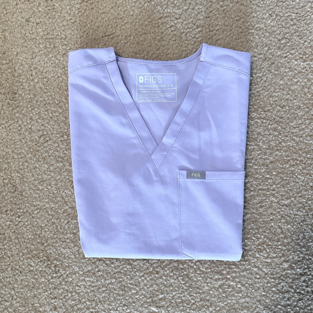 Figs Lavender Dew Catarina Scrub Top
